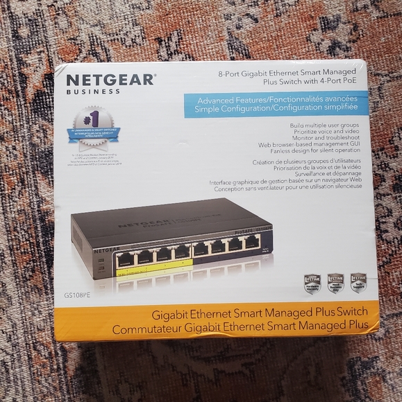 netgear Other - 8 port Netgear switch with poe
